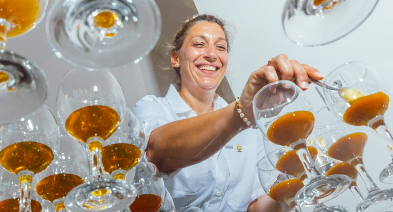 Επάγγελμα:-γευσιγνώστρια-μελιού