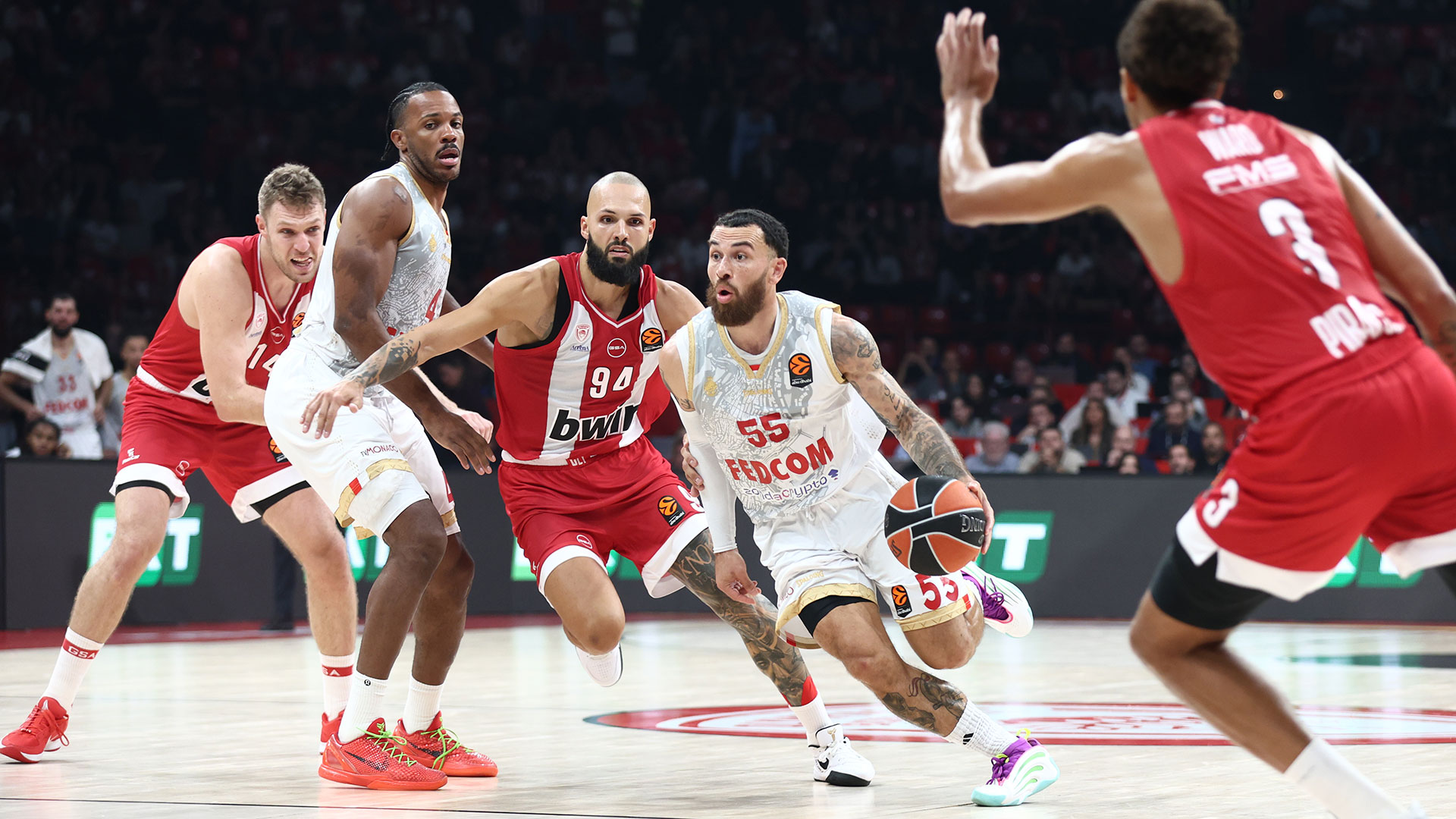 Ολυμπιακός-Μονακό-87-92:-Αμυνα-και-τρίποντα-πλήγωσαν-τους-«ερυθρόλευκους»