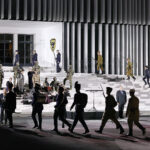 Μετα-κιτς,-ναφθαλίνη-και-πανοραμικά-πλάνα