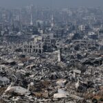 Το-associated-press-μέσα-στη-Γάζα-–-Τοπίο-συντριπτικής-καταστροφής-μετά-από-δύο-χρόνια-πολέμου