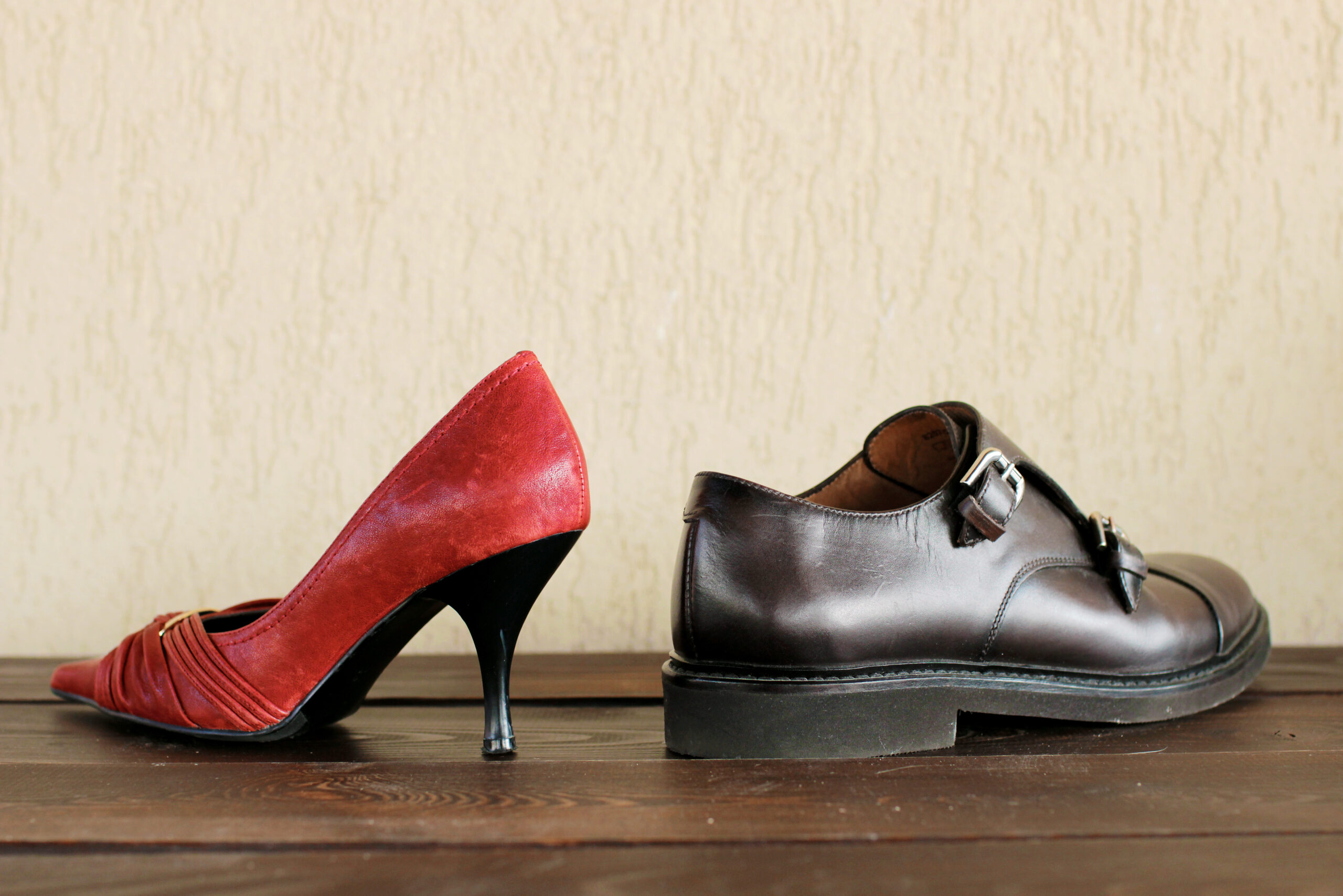 economist:-Γιατί-οι-νέοι-άνδρες-γίνονται-πιο-συντηρητικοί-και-οι-γυναίκες-πιο-φιλελεύθερες