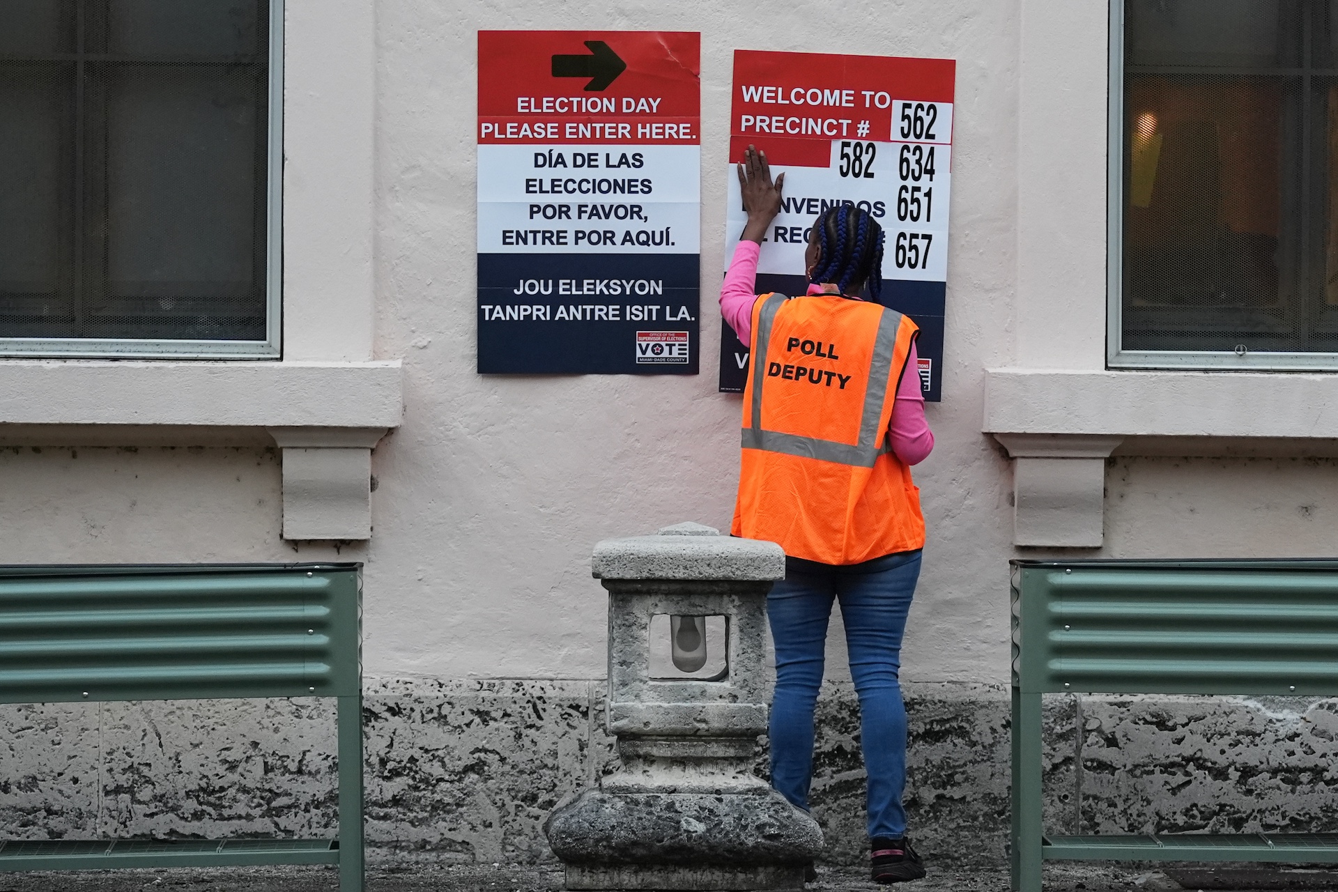 Δημοσκόπηση-σε-9-χώρες:-Δυσαρεστημένοι-με-τις-δημοκρατίες-σχεδόν-οι-μισοί-ψηφοφόροι