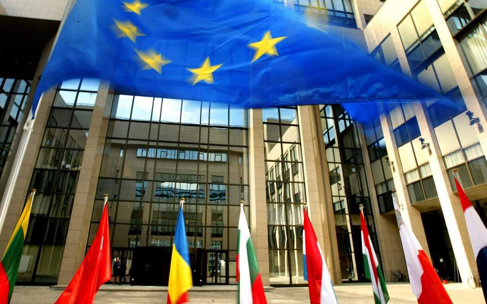 Ανάκαμψη-στον-ορίζοντα-της-Ευρώπης,-αλλά-οι-κίνδυνοι-παραμένουν