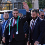 Αχμέντ-Αλ-Σάρα:-Εξημερώνοντας-τον-«σκληρό-τύπο»-της-Συρίας