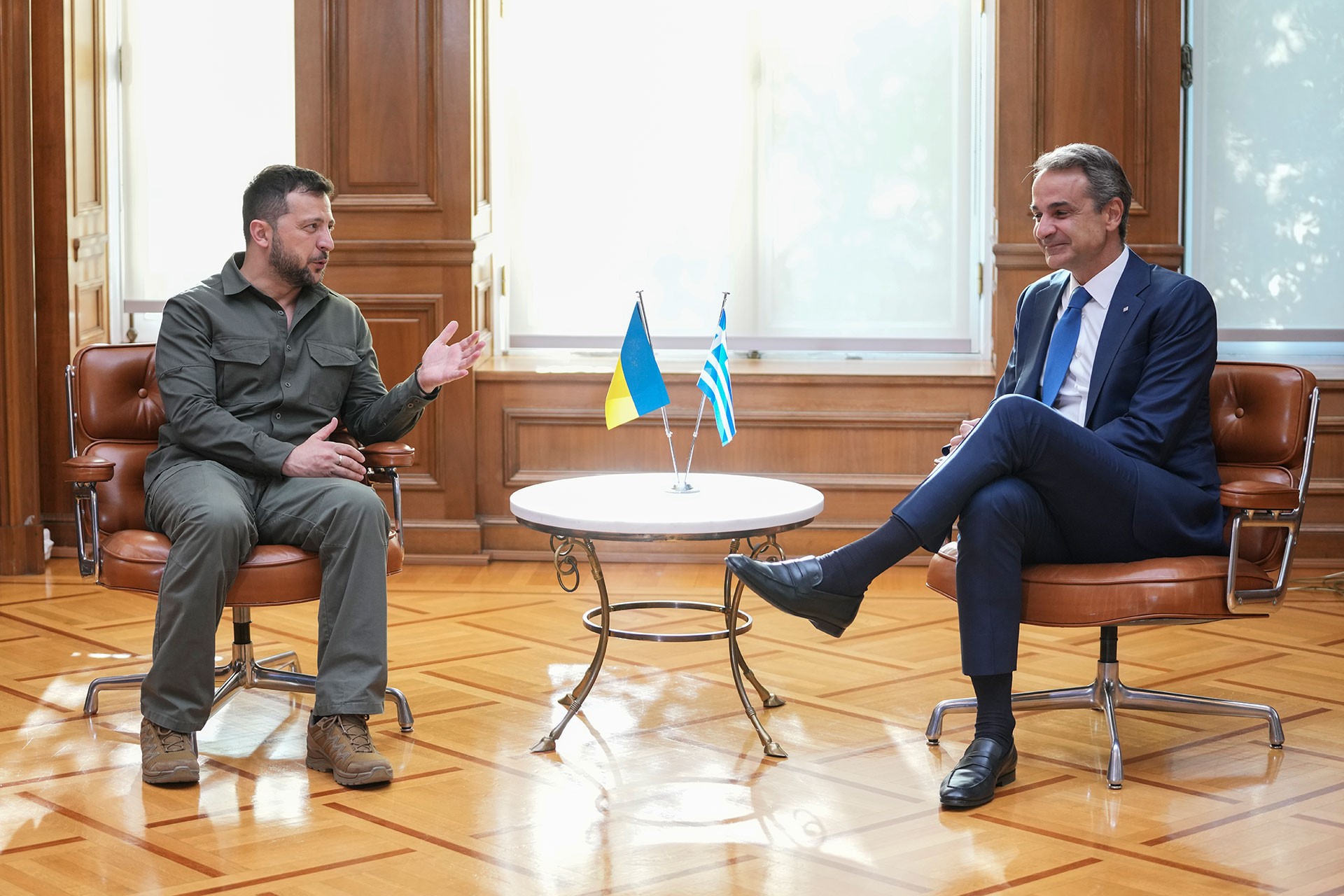 Στην-Αθήνα-ο-Ζελένσκι:-Η-ενέργεια-στο-επίκεντρο-της-επίσκεψης-–-Τι-θα-συζητήσει-με-Μητσοτάκη