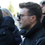 Γιάννης-Πλούταρχος:-Ποινή-18-μηνών-με-αναστολή-στη-stalker-του-τραγουδιστή