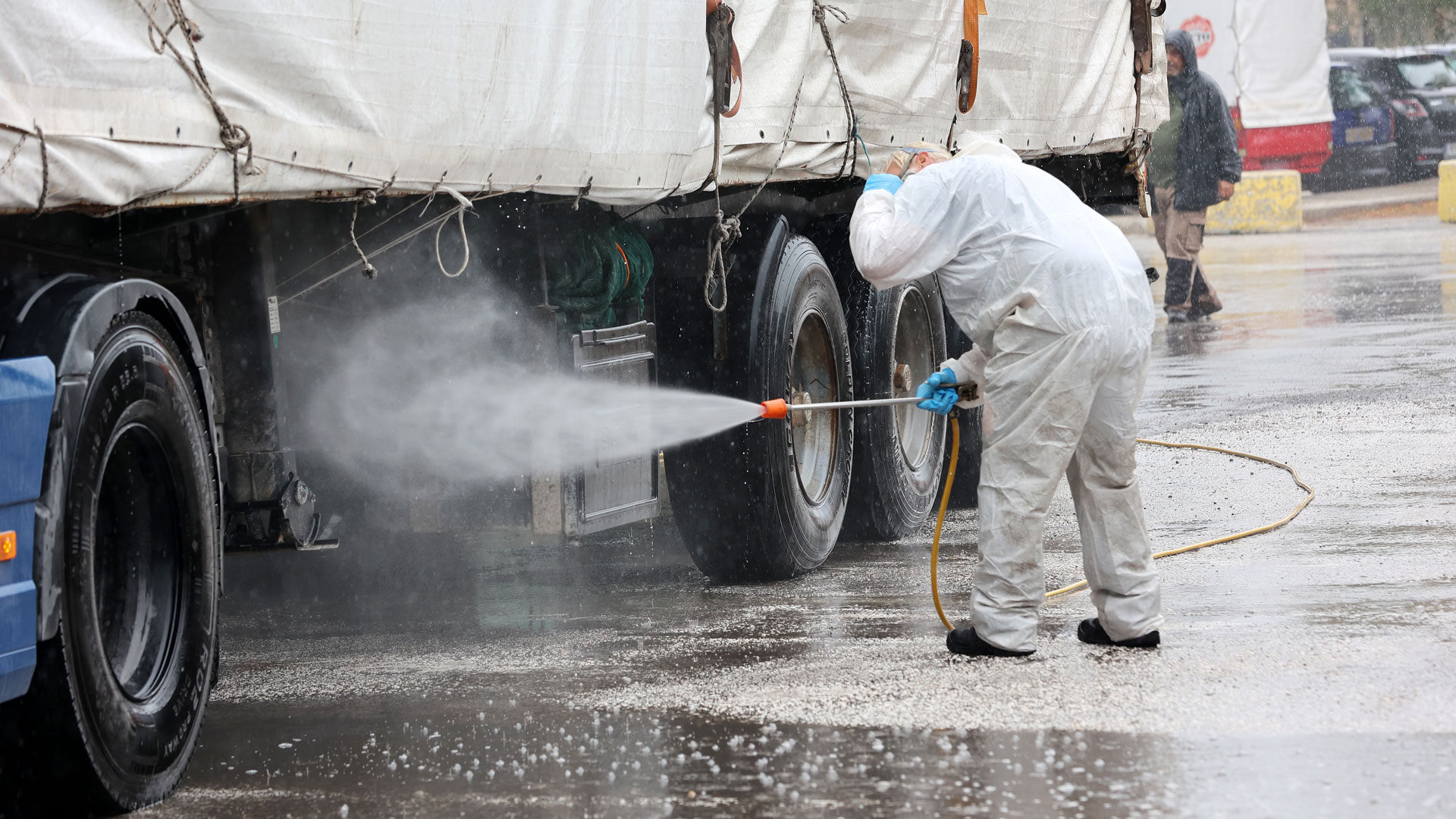 ΑΑΔΕ:-Μπλόκο-σε-8.000-απαγορευμένα-εμβόλια-από-την-Τουρκία-για-την-ευλογιά-αιγοπροβάτων