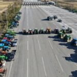 Αποφασισμένοι-για-κινητοποιήσεις-διαρκείας-οι-αγρότες-–-Τα-μπλόκα-εν-αναμονή-νέων-αποφάσεων